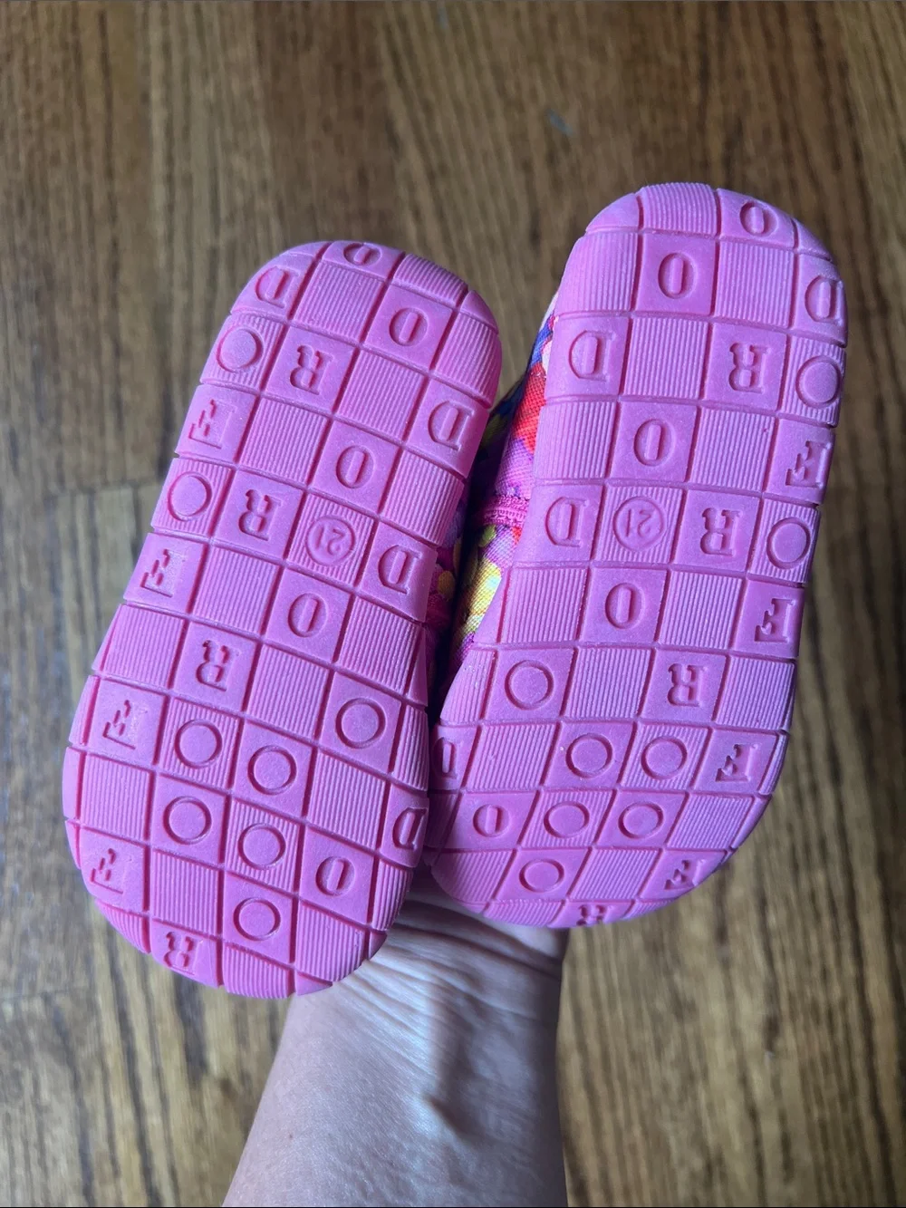 Froddo bright pink